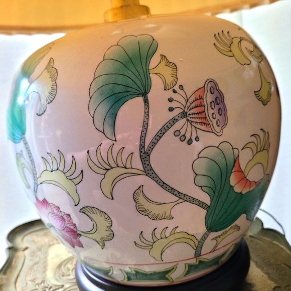Chinoiserie 🎏 vintage lamp with original shade - Picture 3 of 15